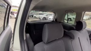 Toyota Isis 2009 Platana 070