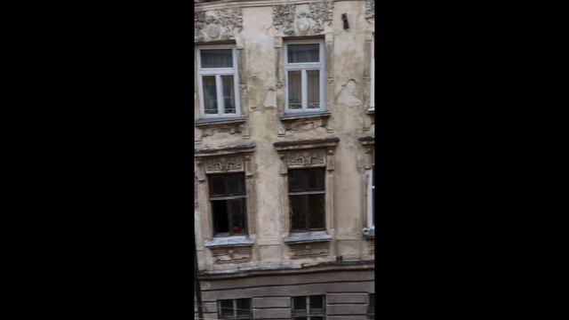 Квартира посуточно Львов: Видеообзор от гостя квартиры недалеко от центра ✔️ Безопасная аренда смотреть онлайн