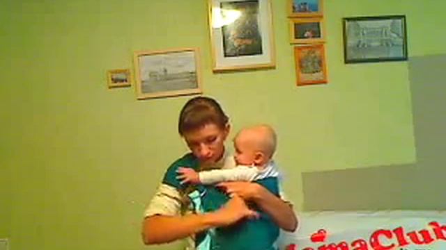 как правильно уложить ребенка в слинг с кольцами смотреть онлайн