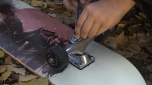 Как настроить скейт если он не поворачивает? Новый скейтборд