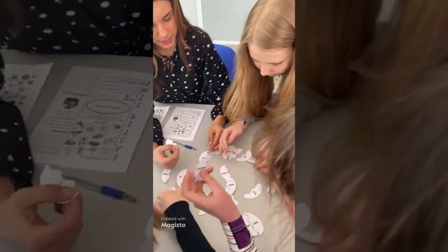 Easter at Victoria’Studio смотреть онлайн