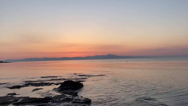 OM AH HUM смотреть онлайн