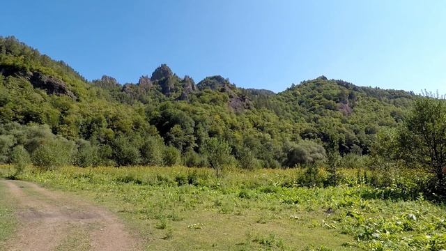 | Покоряем гору Тризубец | Плюс подарок от братьев | 1 часть | смотреть онлайн