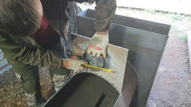 Полное видео сварки печи с закрытой каменкой и обрешеткой под обкладку камнем смотреть онлайн