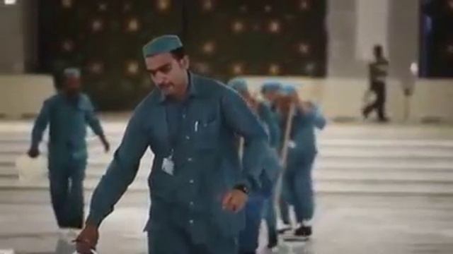 Как моют местность Каабы смотреть онлайн