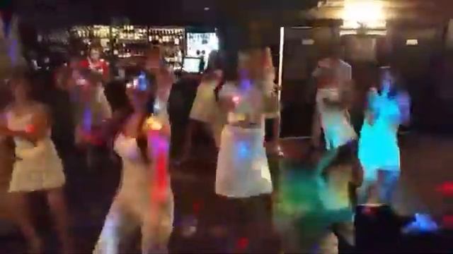 Танец Oriflame. Белая вечеринка 16.07.2017 Красноярск! смотреть онлайн