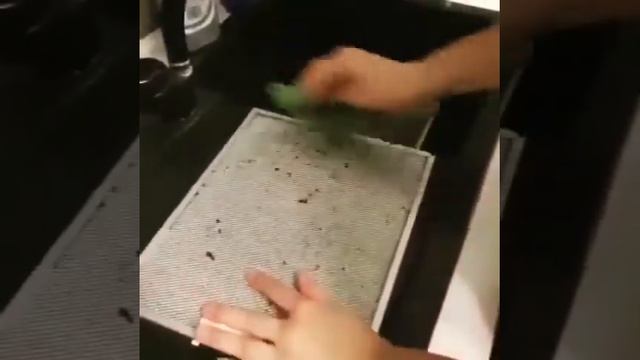 Как отмыть решетку вытяжки. Салфетка Гринвей смотреть онлайн