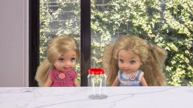 Barbie - The Twin’s Pet Ladybug | Ep.288 смотреть онлайн