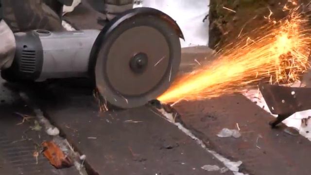 Демонстрация работы УШМ-230/2100М (Интерскол)-2 смотреть онлайн