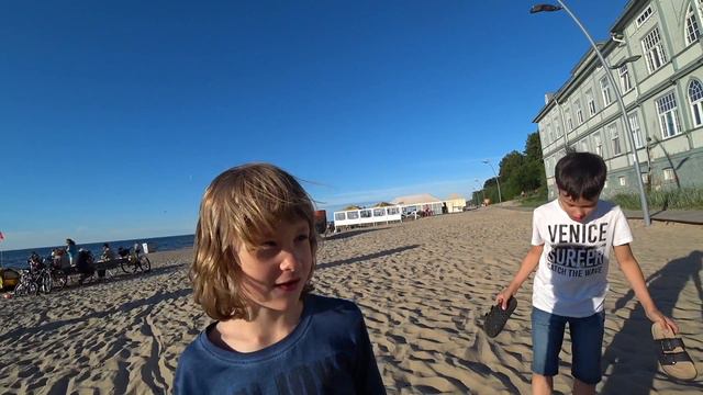 летим в Латвию и встречаем море смотреть онлайн