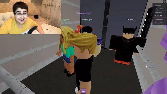 МОНСТР ЖИВУЩИЙ В ОТЕЛЕ! | Roblox смотреть онлайн