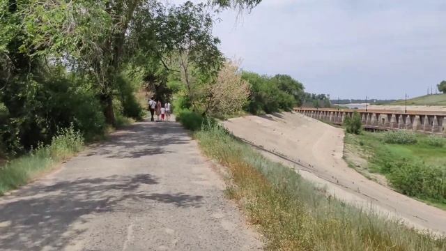 Бульвар Энгельса. Волго-Донской канал. Волгоград. Гуляем. смотреть онлайн