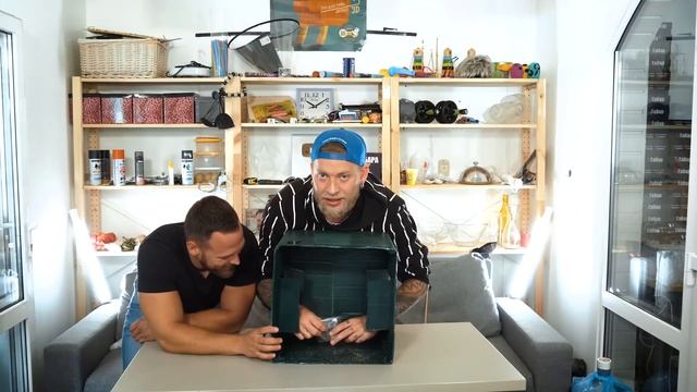 КАЖЕТСЯ НАЩУПАЛ! УГАДАЙ ЧТО В КОРОБКЕ ЧЕЛЛЕНДЖ! смотреть онлайн