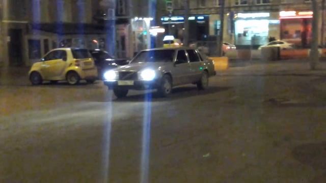 Копия видео "Volvo 744 GLE ( 1986 ) - GANGSTA MOSCOW VALERA & FRIENDS !!!!!!!" смотреть онлайн