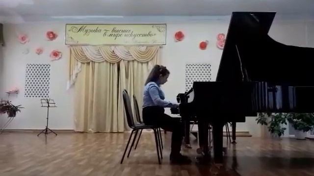 Шавшина Александра, И. С. Бах Менуэт соль мажор, преп. Костюченко Г.П. смотреть онлайн