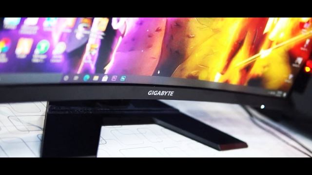 My First Gaming Monitor | 165Hz | 27 Inch | Curved Display | Gigabyte G27FC смотреть онлайн