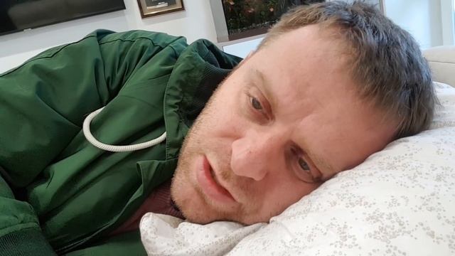 Упал на улице в обморок