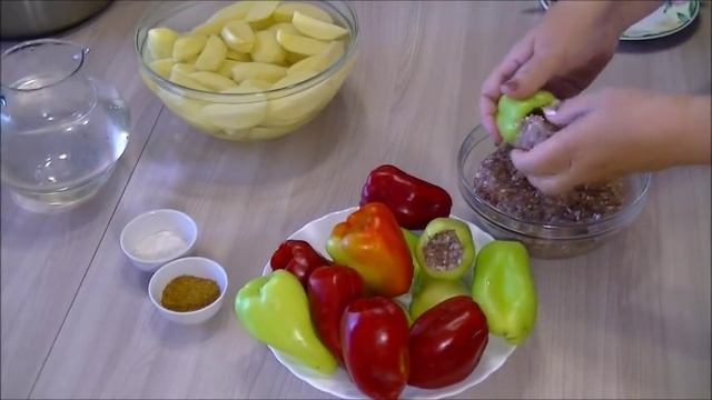 Тушёный картофель с болгарским перцем ,начинённый мясом смотреть онлайн