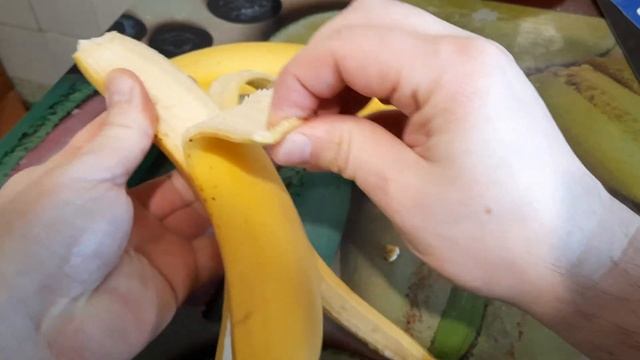 Как чистить банан. смотреть онлайн