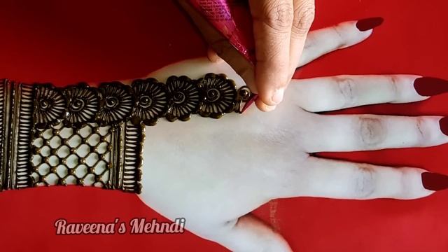New simple flower mehndi design||2023 stylish jewellery mehndi design for hand||Raveena's mehndi смотреть онлайн