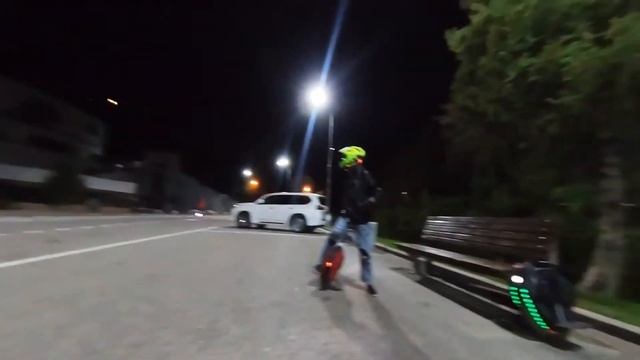 Descent from Medeo and charging unicycles, as we spend up, we charge down! смотреть онлайн