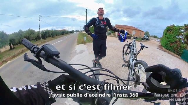 GROSSE CHUTE VTTAE SUR LA ROUTE // MTB ROAD CRASH смотреть онлайн