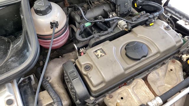FALSA ENTRADA DE AR CARRO ACELERADO NA MARCHA LENTA OU MORRENDO PEUGEOT 207 206 306 307 CITROEN C3! смотреть онлайн