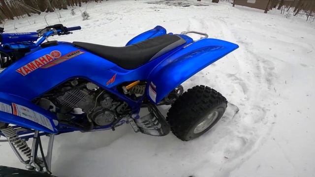 Запертый в Снежном Лесу на Yamaha Raptor 660R! Рискую Всем, Застревая в Лесу на Мощном Квадроцикле! смотреть онлайн