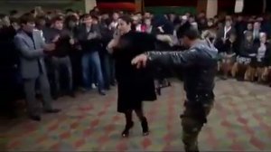 Вот как нужно танцевать лезгинку! Ловзар!