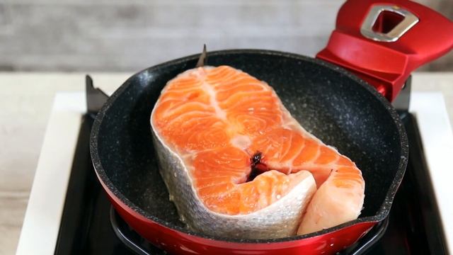 Маленькая сковорода 16 см, с большими возможностями. смотреть онлайн