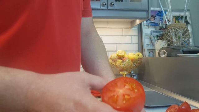 ПОМИДОРЫ С СЫРОМ И ЧЕСНОКОМ! ОЧЕНЬ ВКУСНО И БЫСТРО! смотреть онлайн