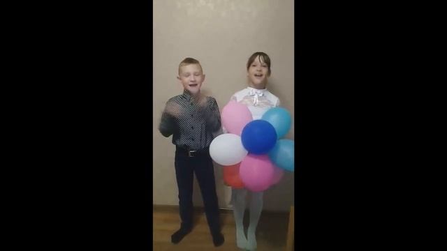 Видео поздравление с Днём учителя от учеников школы #12 смотреть онлайн