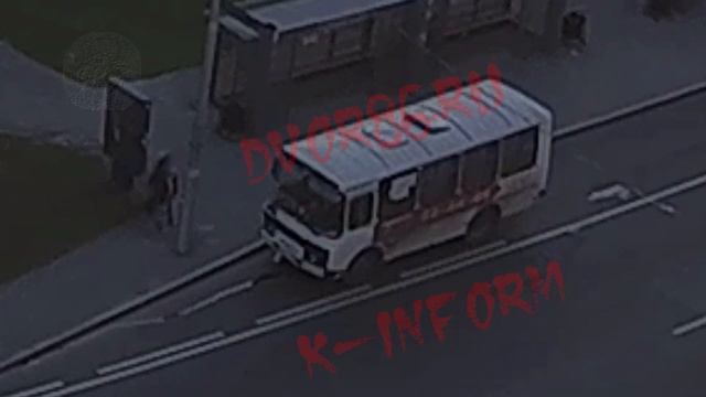 В Сургуте горел автобус на проспекте Ленина смотреть онлайн