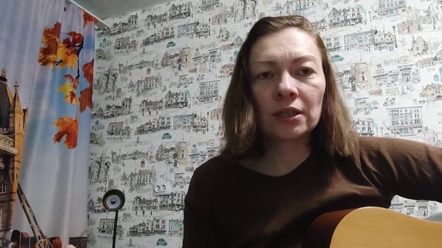 Жёлтый лист осенний. Колибри. смотреть онлайн