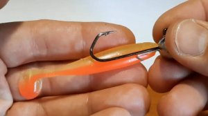 2 Как правильно надеть джиг-головок резина на крючке Barbarian