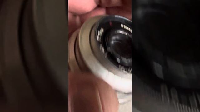 Два объектива в футлярах смотреть онлайн