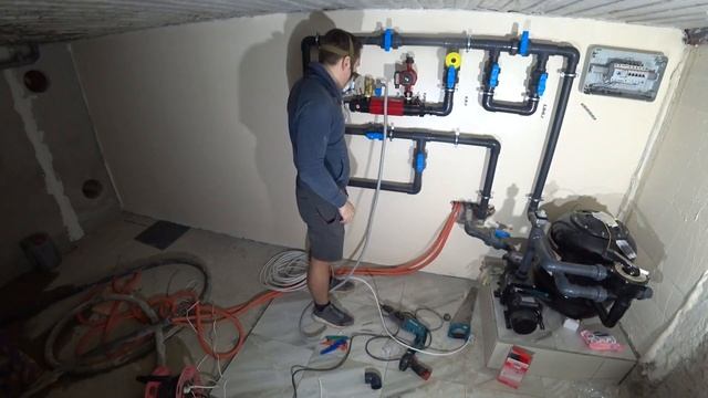 Строительство бассейна в доме. Монтаж оборудования для бассейна. Очистка, нагрев, подсветка бассейн