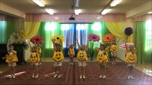 Танц. коллектив "Капелька" Руководитель: Улькина М.О. Танц. композиция "Мы такие классные!" смотреть онлайн