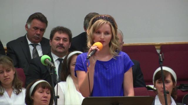 Он мучим был..- стих..