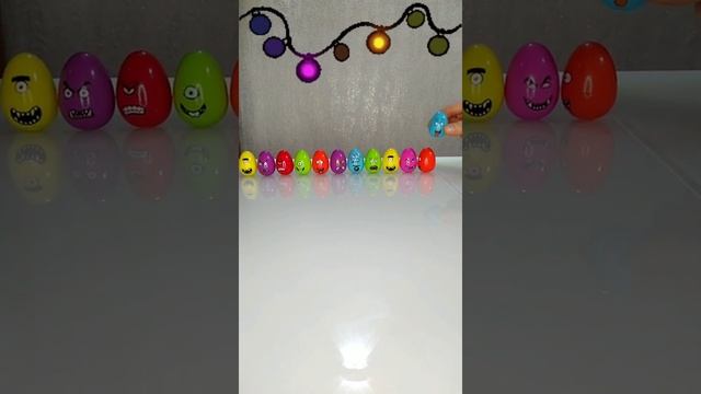 Треснутые Поют Песни. Какое яйцо вам понравилось больше всего?