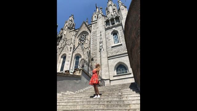 27-й день рождения с моими девочками на пляжном фестивале в Барселоне | 2018 смотреть онлайн