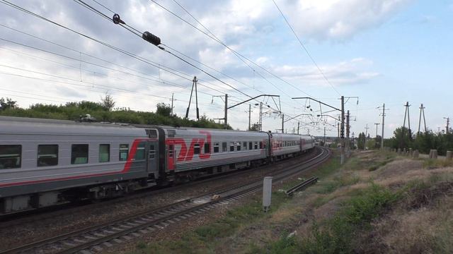 ЭП1-348 с поездом №278 Санкт-Петербург - Анапа смотреть онлайн