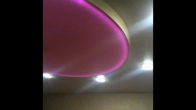 Внешний круг Натяжной потолок с RGB лентой смотреть онлайн