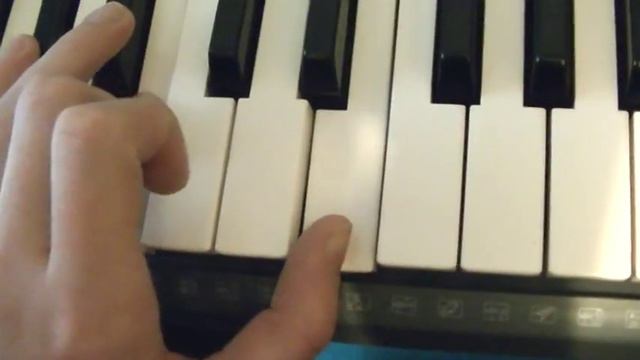 E Dur Akkord Chord Klavier Keyboard Piano spielen смотреть онлайн