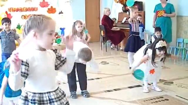 Танец разноцветная игра смотреть онлайн