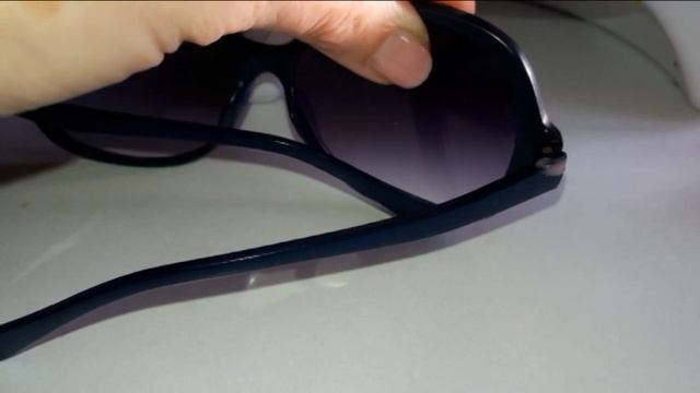 Супер ЛАЙФХАК. Починить очки самому, как? Ремонт очков за 1 минуту. Дужка восстановлена за 60 секун смотреть онлайн