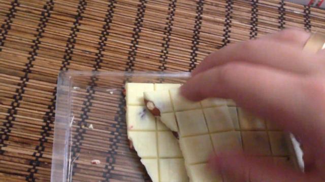 Swiss chocolate "Bucheron" White смотреть онлайн