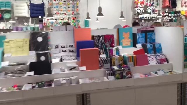 ЧЁРНЫЙ ПЕСОК на пляже?! STARBUCKS на Кипре? Торговый центр The Mall of Cyprus смотреть онлайн