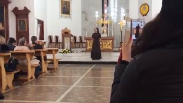 Vergin tutto amor . Поет АЙЯ смотреть онлайн