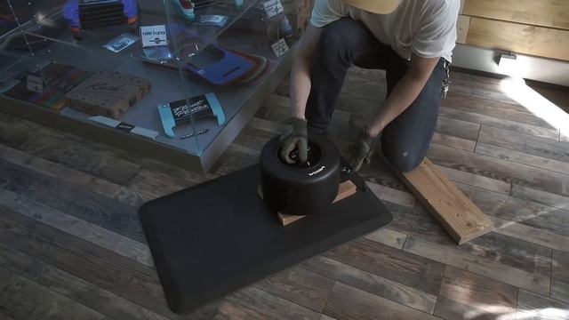 EASIEST Onewheel XR+ Tire Change - Step by Step w/ Jeff McCosker смотреть онлайн